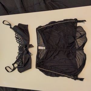 SOLD✅ Victoria's Secret, Black 34B Bra/L Garter